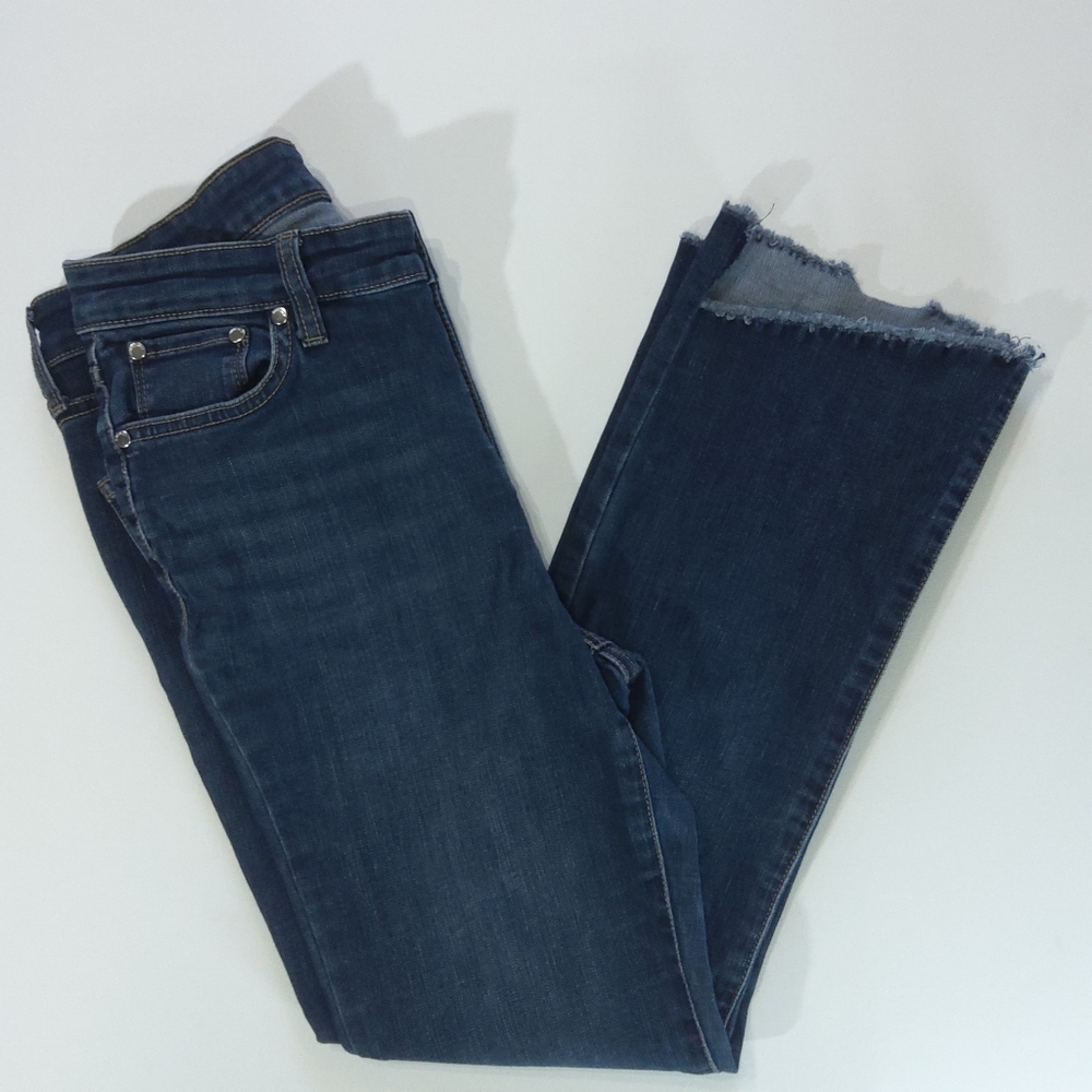 Nine West Jeans Womens Size 8 Kick Flare Raw Distressed Hem Dark Wash Mid Rise - Picture 6 of 6